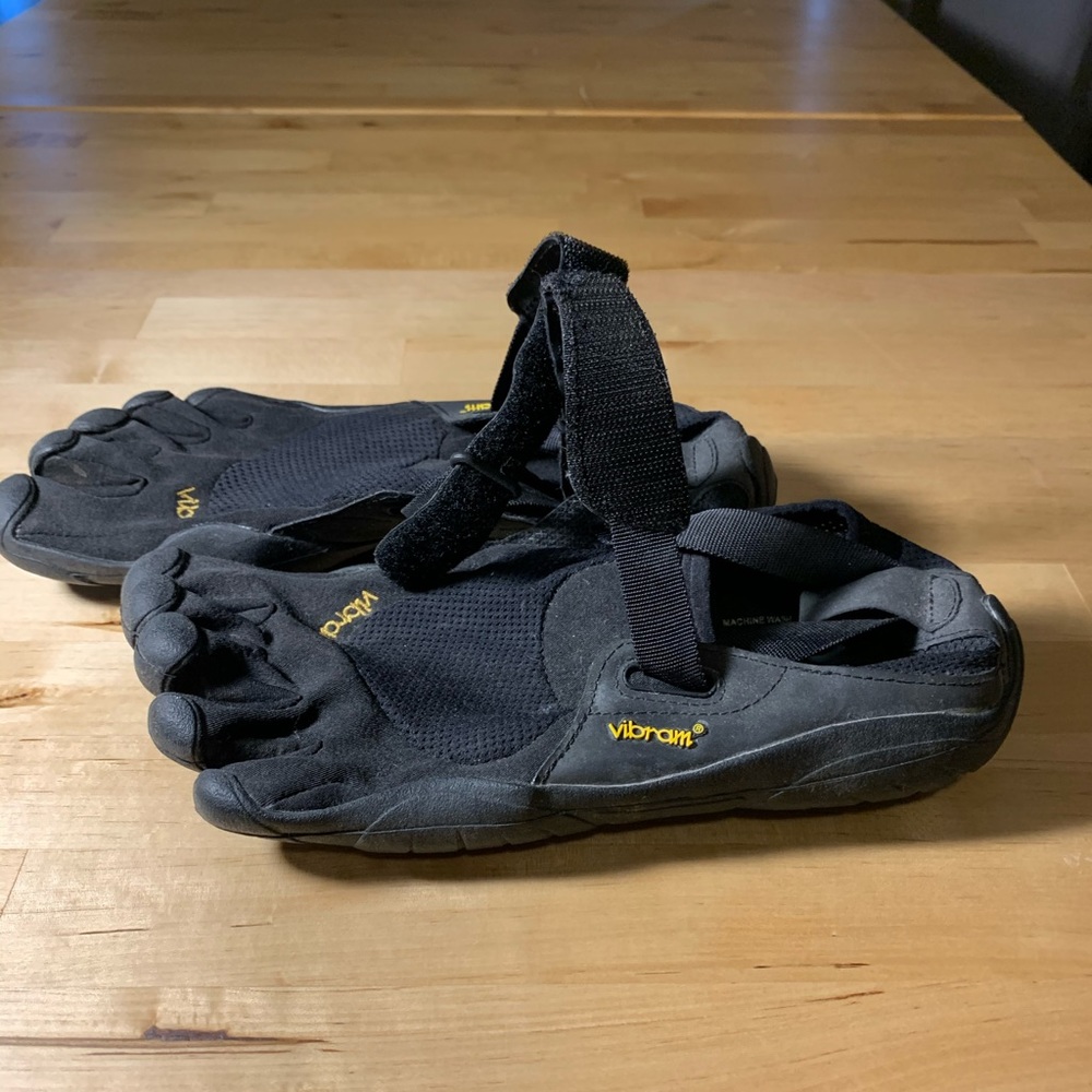 VIBRAM Five Fingers